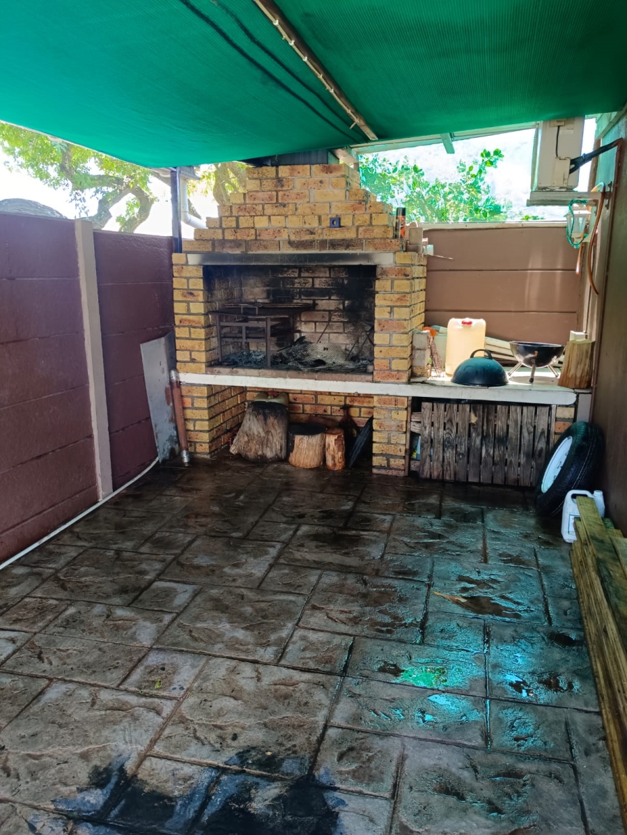 3 Bedroom Property for Sale in Groenvallei Western Cape